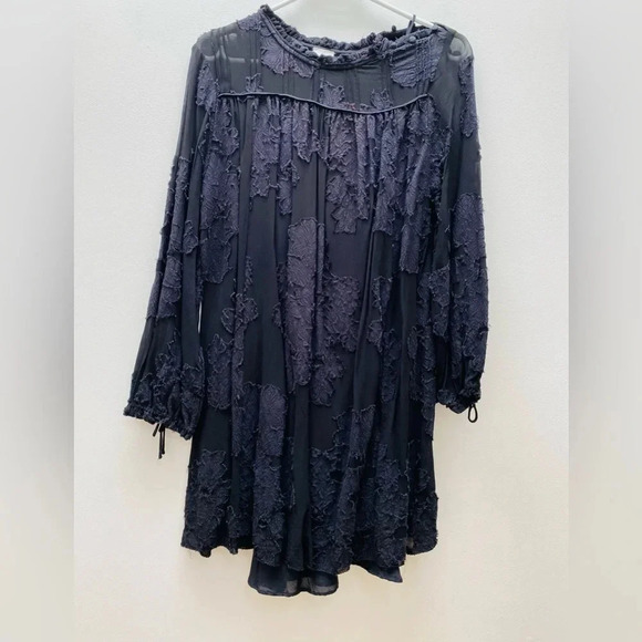 Aritzia - Wilfred  Black Gascon Dress - Picture 3 of 8